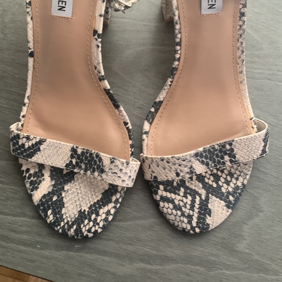 Steve Madden Snake Print Block Heels - Picture 3 of 6